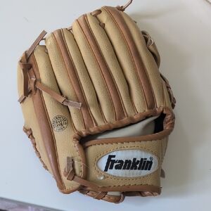 Franklin Tan T-Ball Baseball Glove